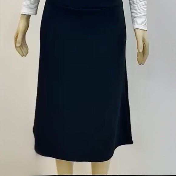 DEVORAH'S SECRET Navy Modest Midi Skirt Basic 28' Length - Picture 2 of 2